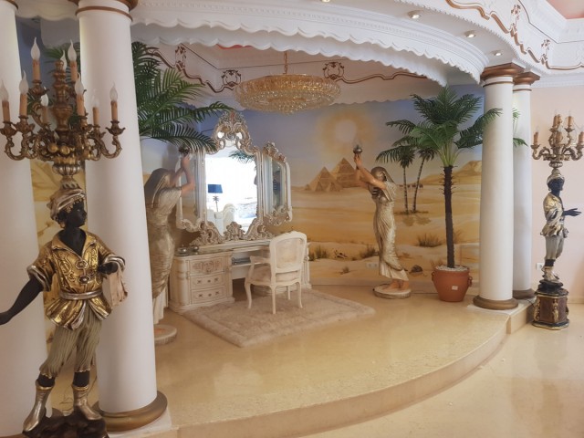 6 Bedrooms Villa in Sotogrande