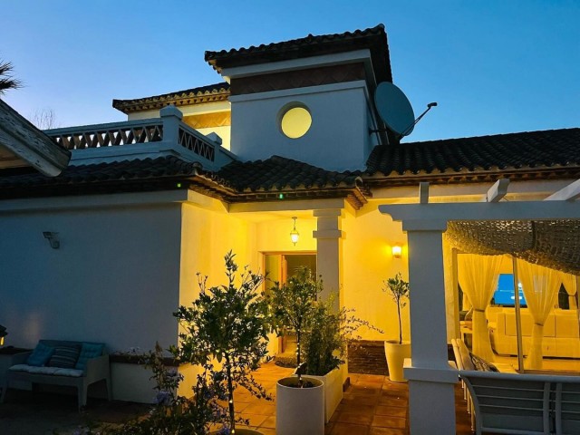 4 Bedrooms Villa in Sotogrande