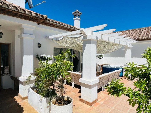 4 Bedrooms Villa in Sotogrande