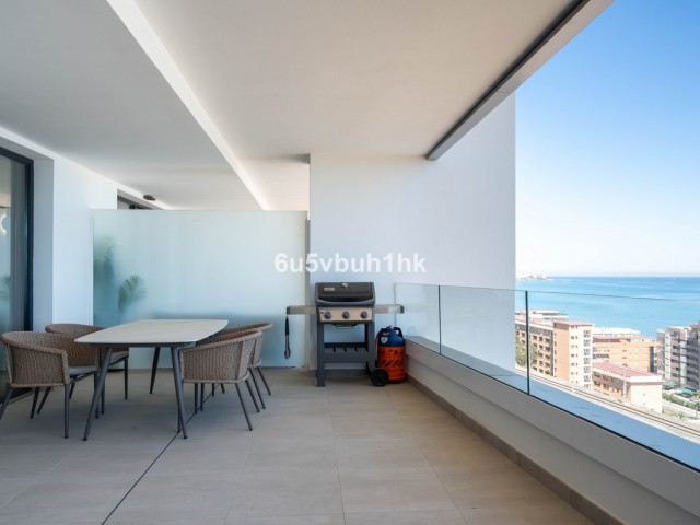 2 Bedrooms Apartment in Fuengirola