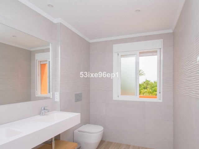 4 Bedrooms Townhouse in El Paraiso