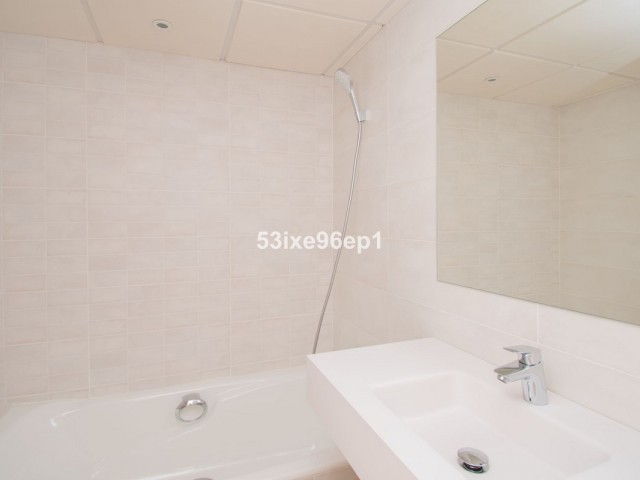 4 Bedrooms Townhouse in El Paraiso