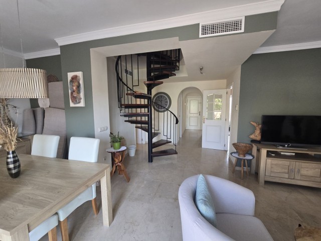 Apartment, Elviria, R5020513