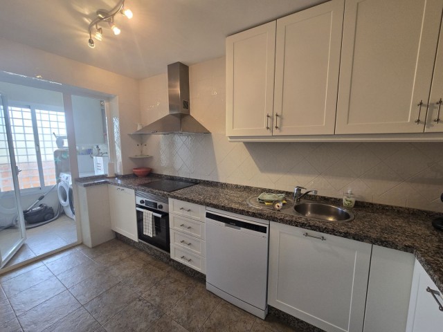 Apartment, Elviria, R5020513