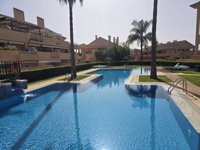 2 Bedrooms Apartment in Elviria