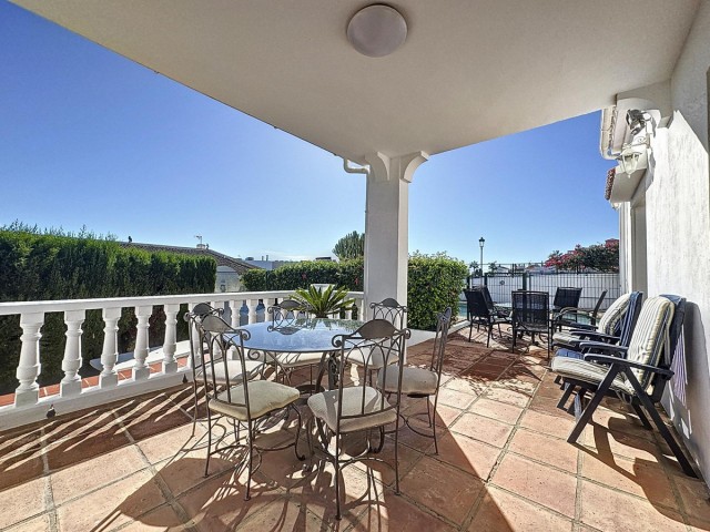 4 Sovrums Villa i Manilva