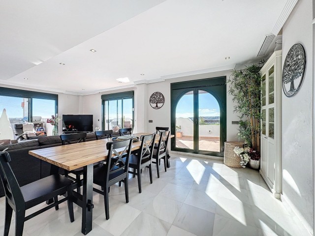 Penthouse, Casares, R5027140