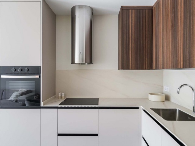 Apartamento con 3 Dormitorios  en Benahavís