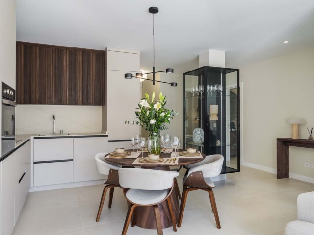 Apartamento con 3 Dormitorios  en Benahavís