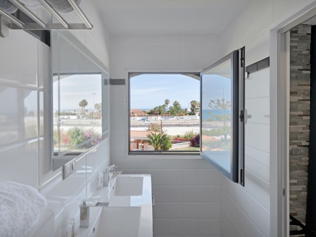 16 Schlafzimmer Villa in El Chaparral