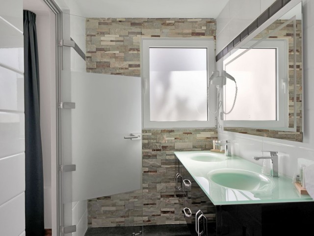 16 Schlafzimmer Villa in El Chaparral