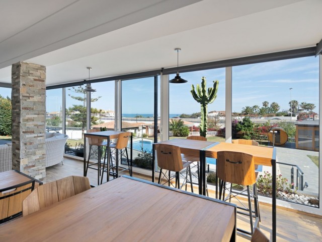 16 Schlafzimmer Villa in El Chaparral