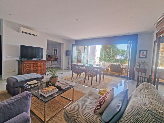 4 Bedrooms Townhouse in Calahonda