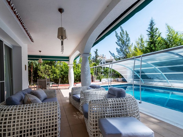 4 Bedrooms Villa in Marbella