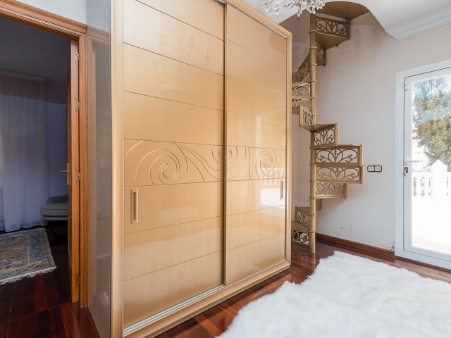 4 Bedrooms Villa in Marbella