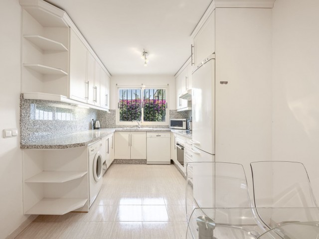 4 Bedrooms Townhouse in Nueva Andalucía