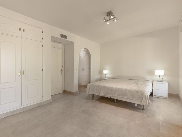 4 Bedrooms Townhouse in Nueva Andalucía