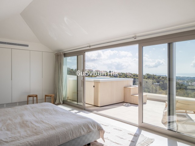 3 Bedrooms Apartment in Marbella