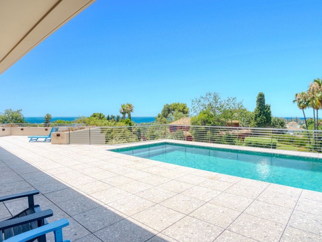 4 Schlafzimmer Villa in Elviria