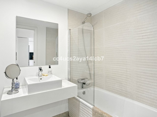 2 Soveroms Leilighet i Estepona