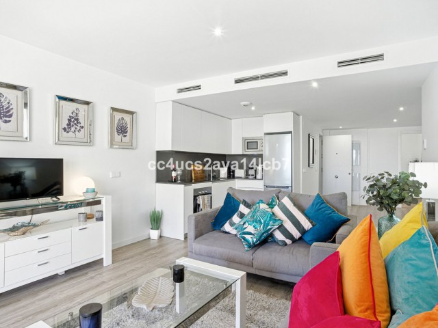 Apartment, Estepona, R5084200