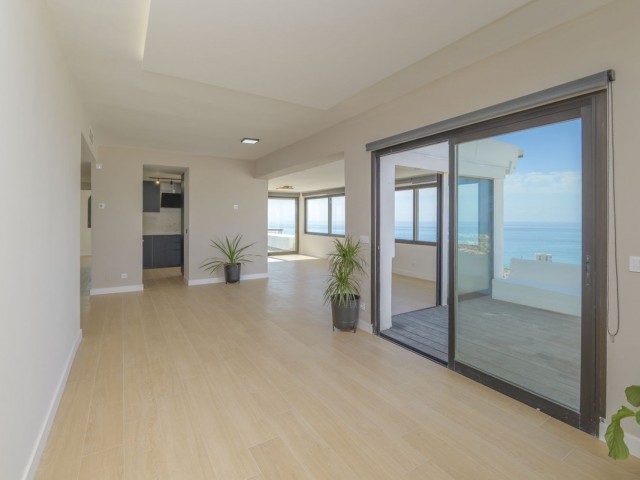 Penthouse avec 3 Chambres  à Riviera del Sol