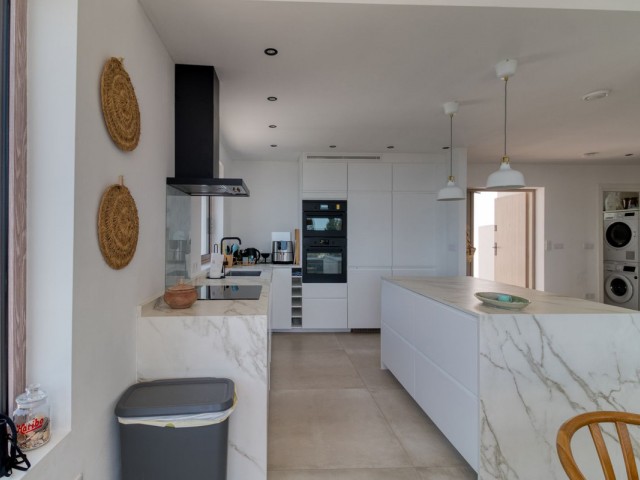 Villa con 4 Dormitorios  en Torremuelle