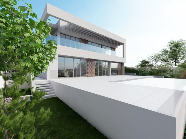 4 Bedrooms Villa in Mijas