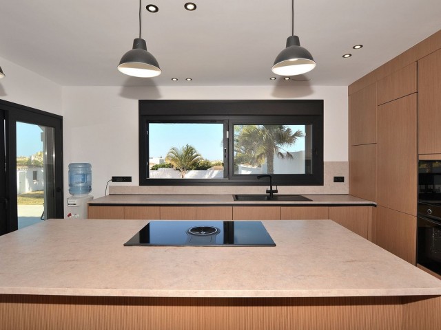 5 Slaapkamer Villa in El Coto