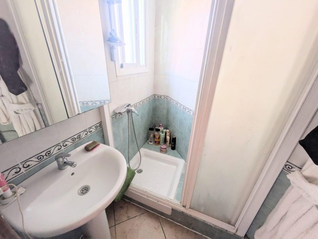 3 Slaapkamer Rijtjeshuis in El Pinillo