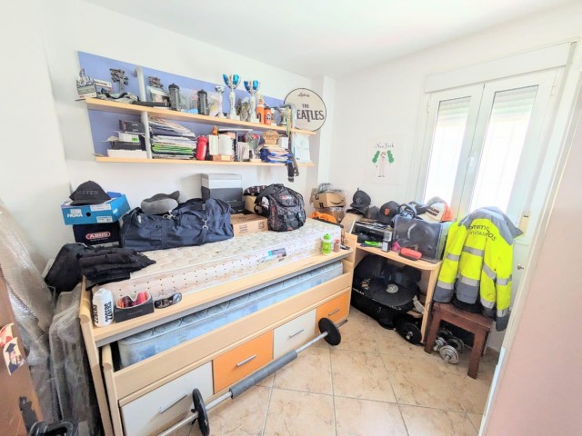 3 Slaapkamer Rijtjeshuis in El Pinillo