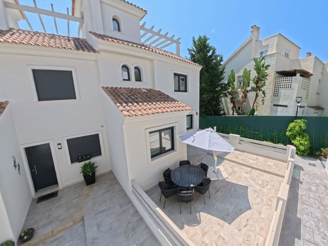 3 Slaapkamer Rijtjeshuis in Estepona