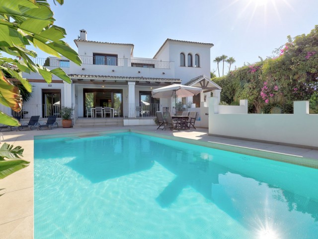5 Bedrooms Villa in El Rosario