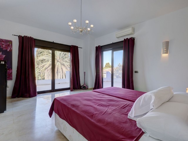 5 Bedrooms Villa in El Rosario