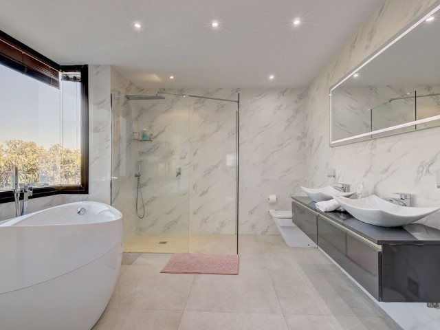 5 Bedrooms Villa in El Rosario