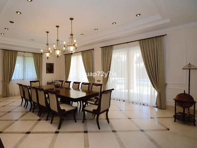 6 Sovrums Villa i Marbella