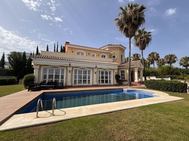 5 Slaapkamer Villa in Selwo