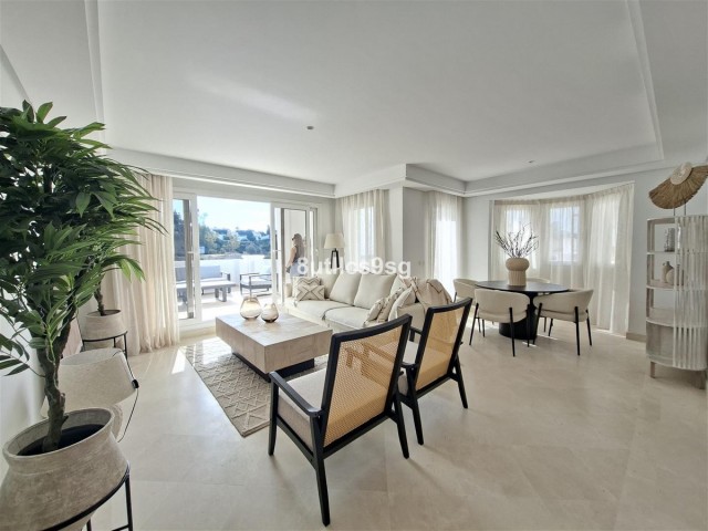 Apartamento, Aloha, R5104435