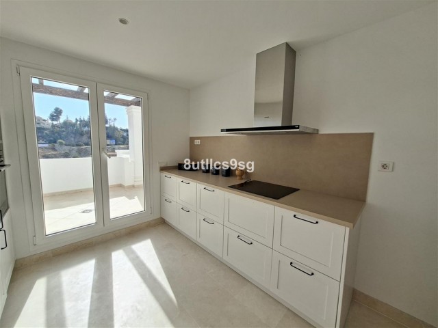 Apartamento con 2 Dormitorios  en Aloha