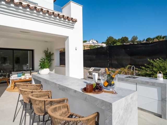 Villa avec 5 Chambres  à Elviria