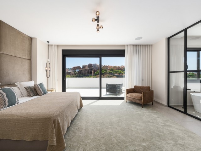 Villa avec 5 Chambres  à Elviria
