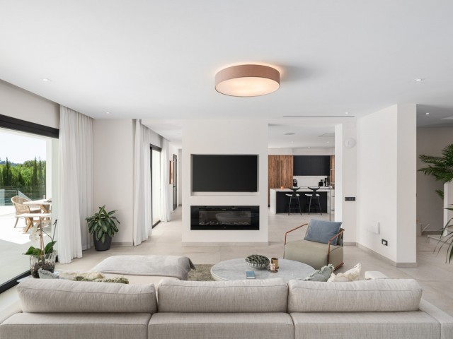 5 Schlafzimmer Villa in Elviria