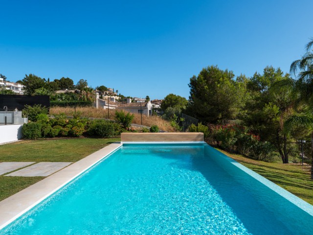 5 Schlafzimmer Villa in Elviria