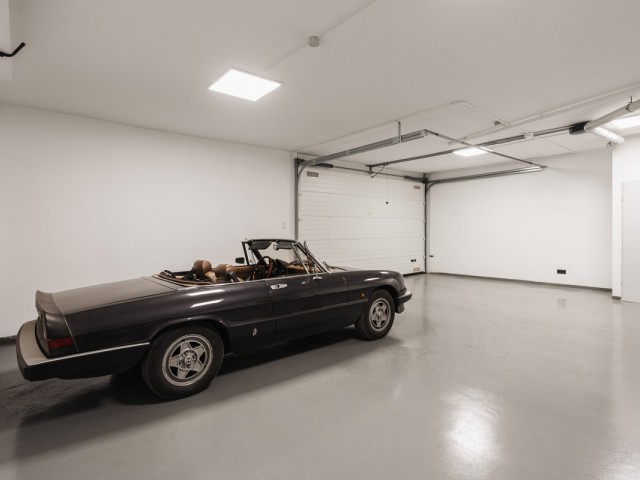 5 Bedrooms Villa in Elviria