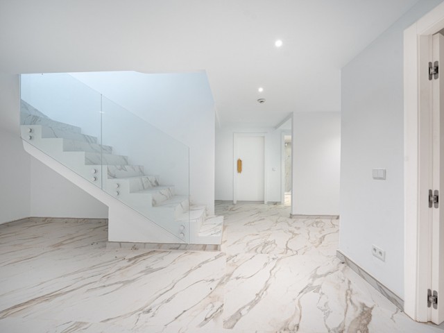 4 Bedrooms Villa in Marbella