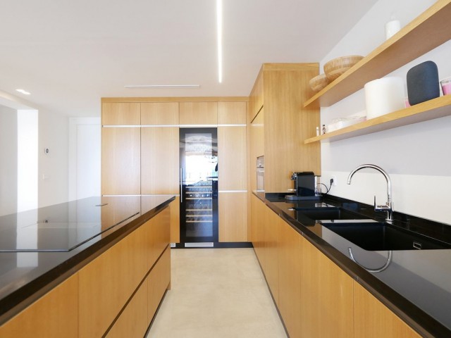 Apartamento con 3 Dormitorios  en Puerto de Cabopino