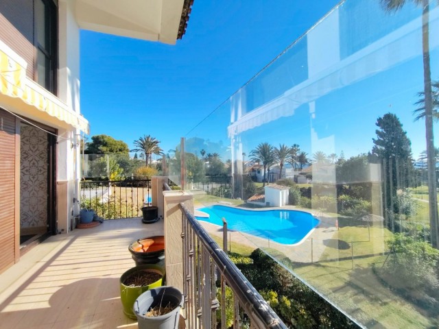 Lägenhet, Estepona, R5104891