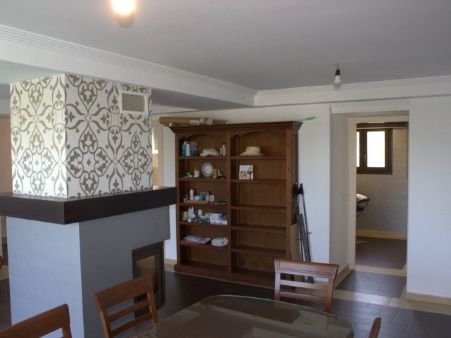 4 Soveroms Leilighet i Estepona