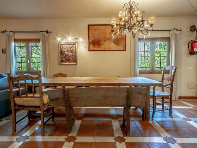 Villa con 4 Dormitorios  en Entrerrios