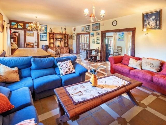 Villa con 4 Dormitorios  en Entrerrios